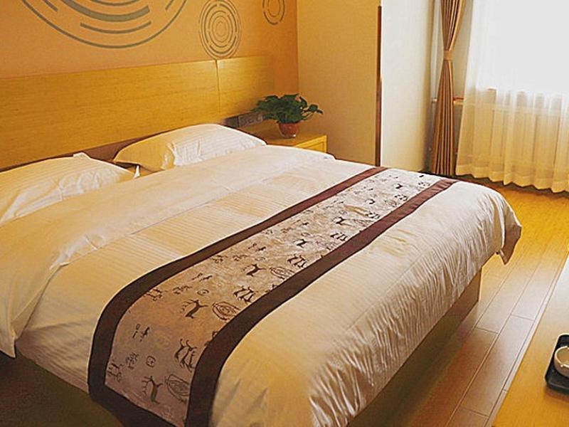 GreenTree Inn Shenyang Shengjing Hospital Shenyang Liaol Road Business Hotel Bagian luar foto