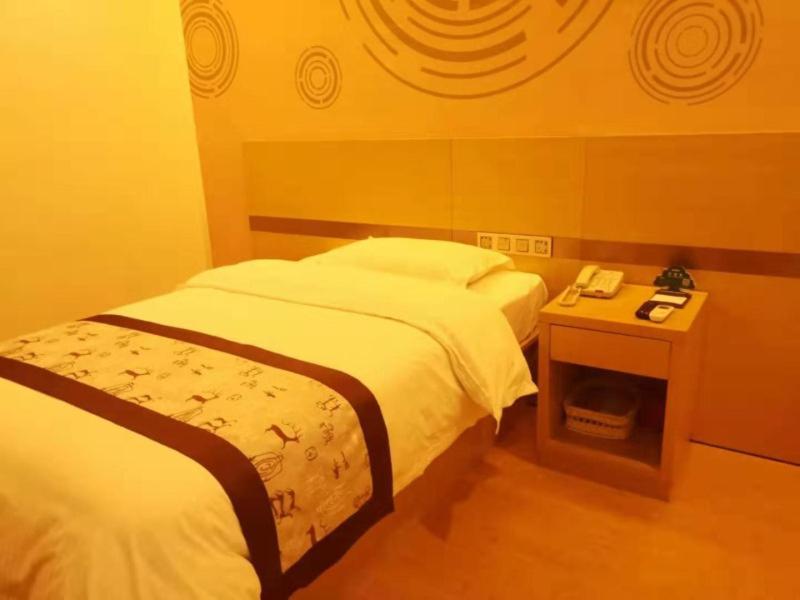 GreenTree Inn Shenyang Shengjing Hospital Shenyang Liaol Road Business Hotel Bagian luar foto